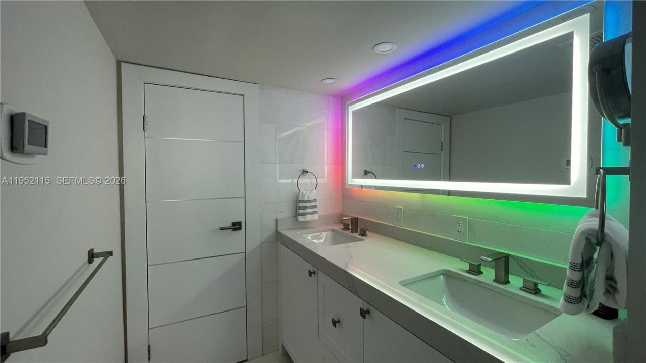 5701 Collins Ave, Unit 1221, Miami Beach, FL 33140 Photo