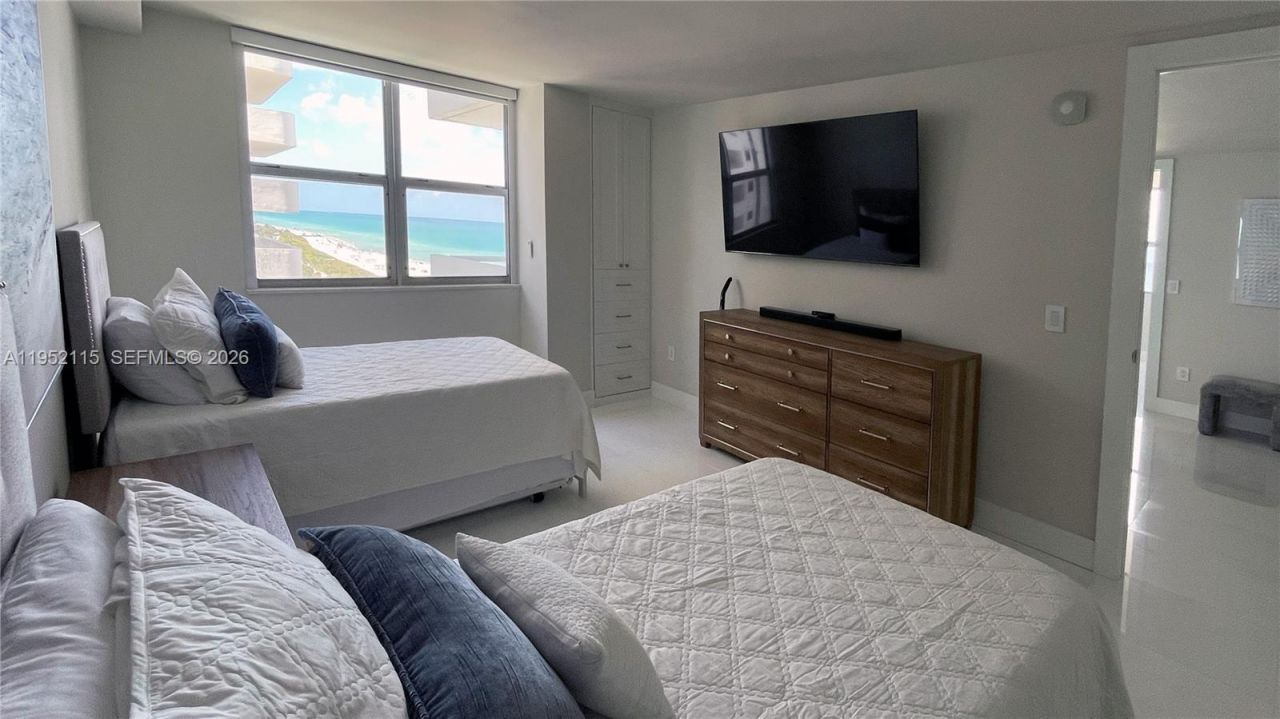 5701 Collins Ave, Unit 1221, Miami Beach, FL 33140 Photo