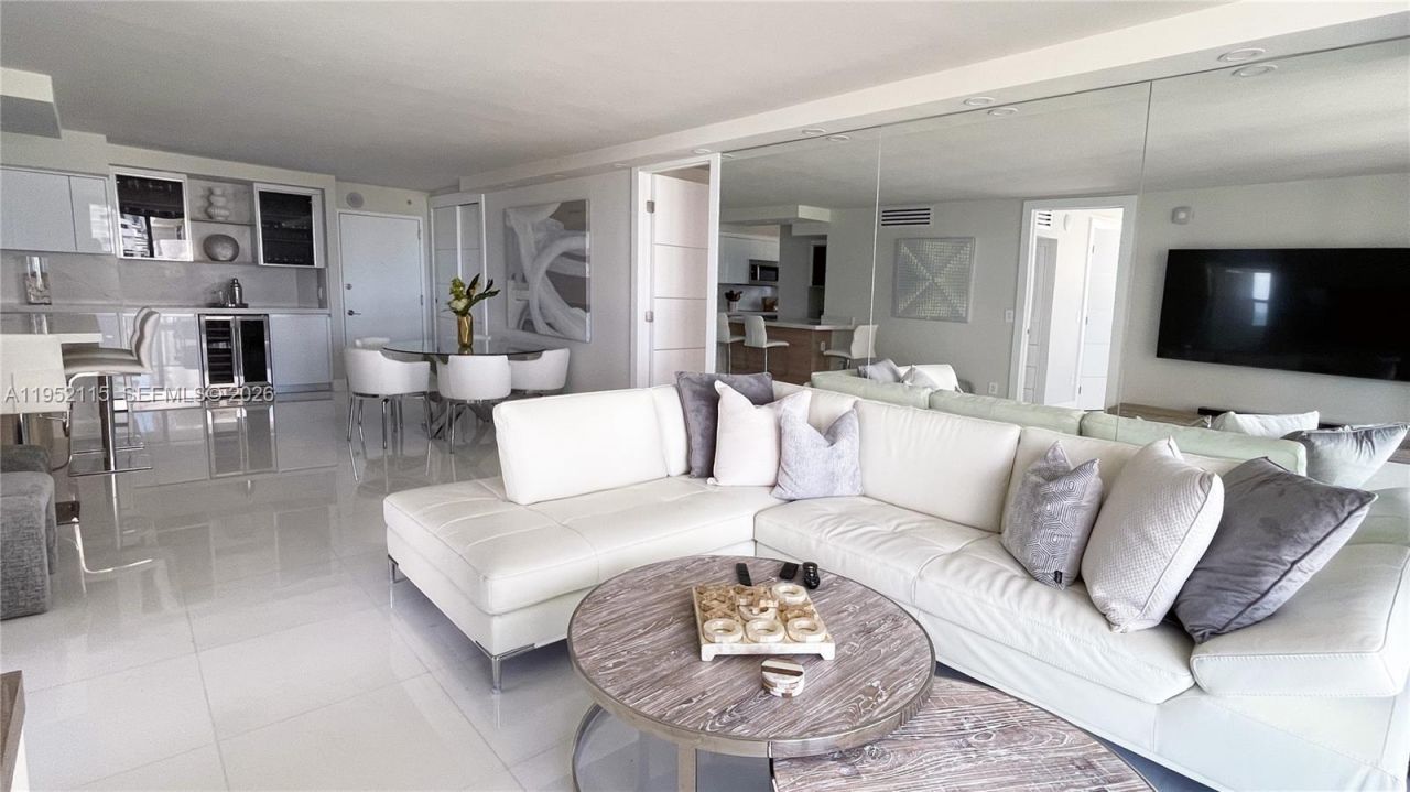 5701 Collins Ave, Unit 1221, Miami Beach, FL 33140 Photo