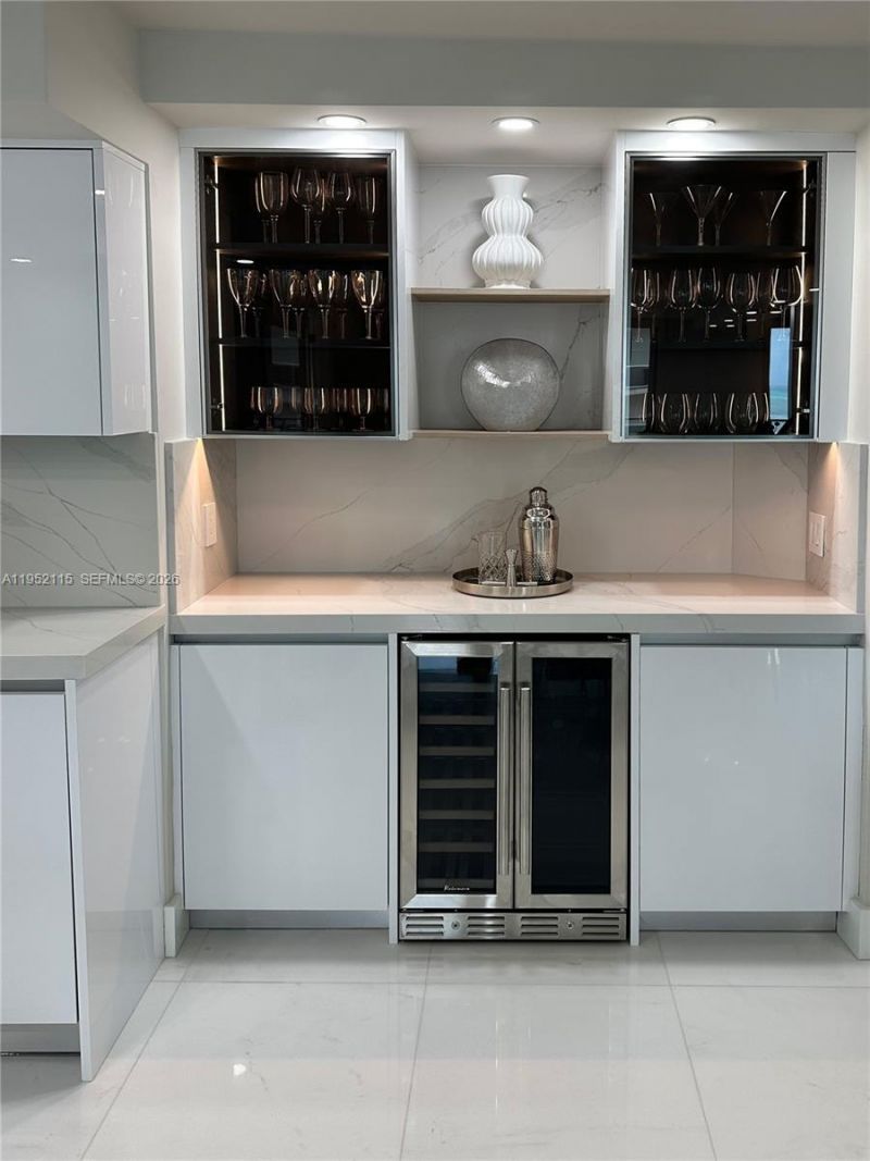 5701 Collins Ave, Unit 1221, Miami Beach, FL 33140 Photo