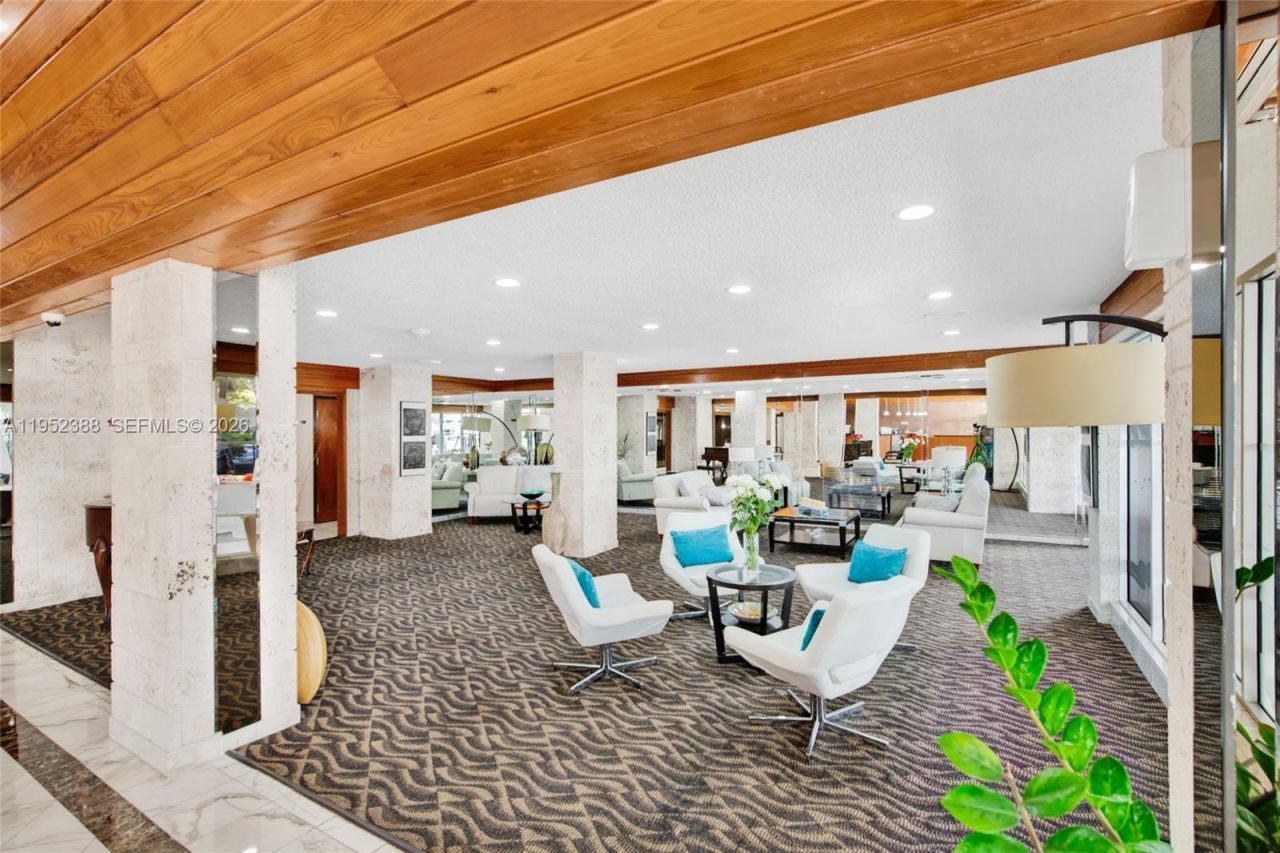 301 174th St, Unit 1018, Sunny Isles Beach, FL 33160 Photo