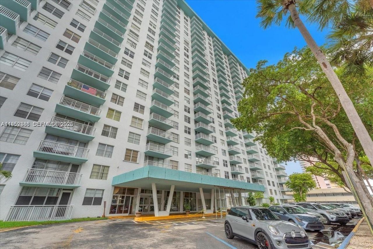 301 174th St, Unit 1018, Sunny Isles Beach, FL 33160 Photo