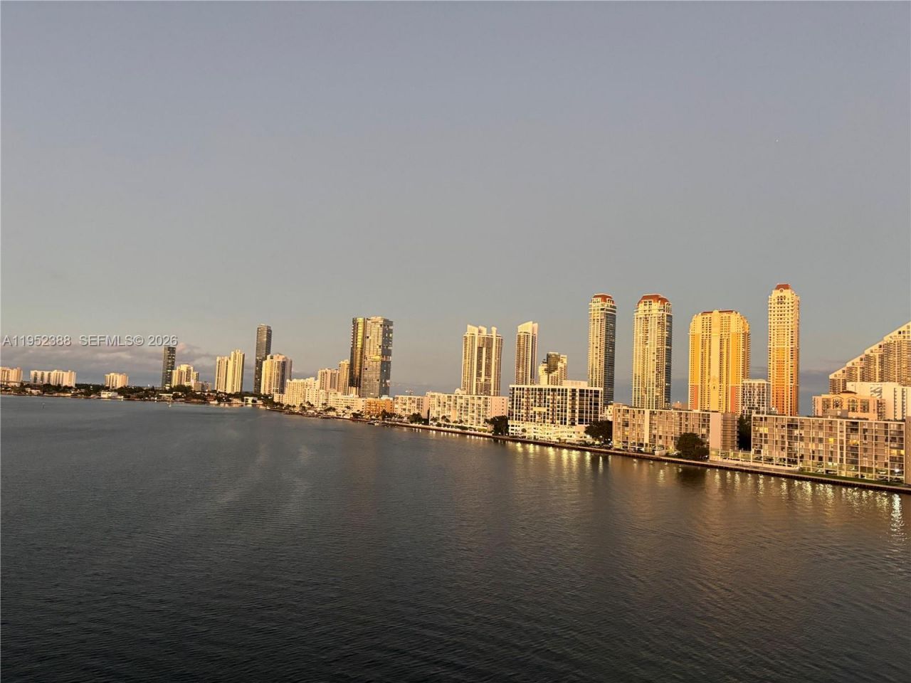 301 174th St, Unit 1018, Sunny Isles Beach, FL 33160 Photo