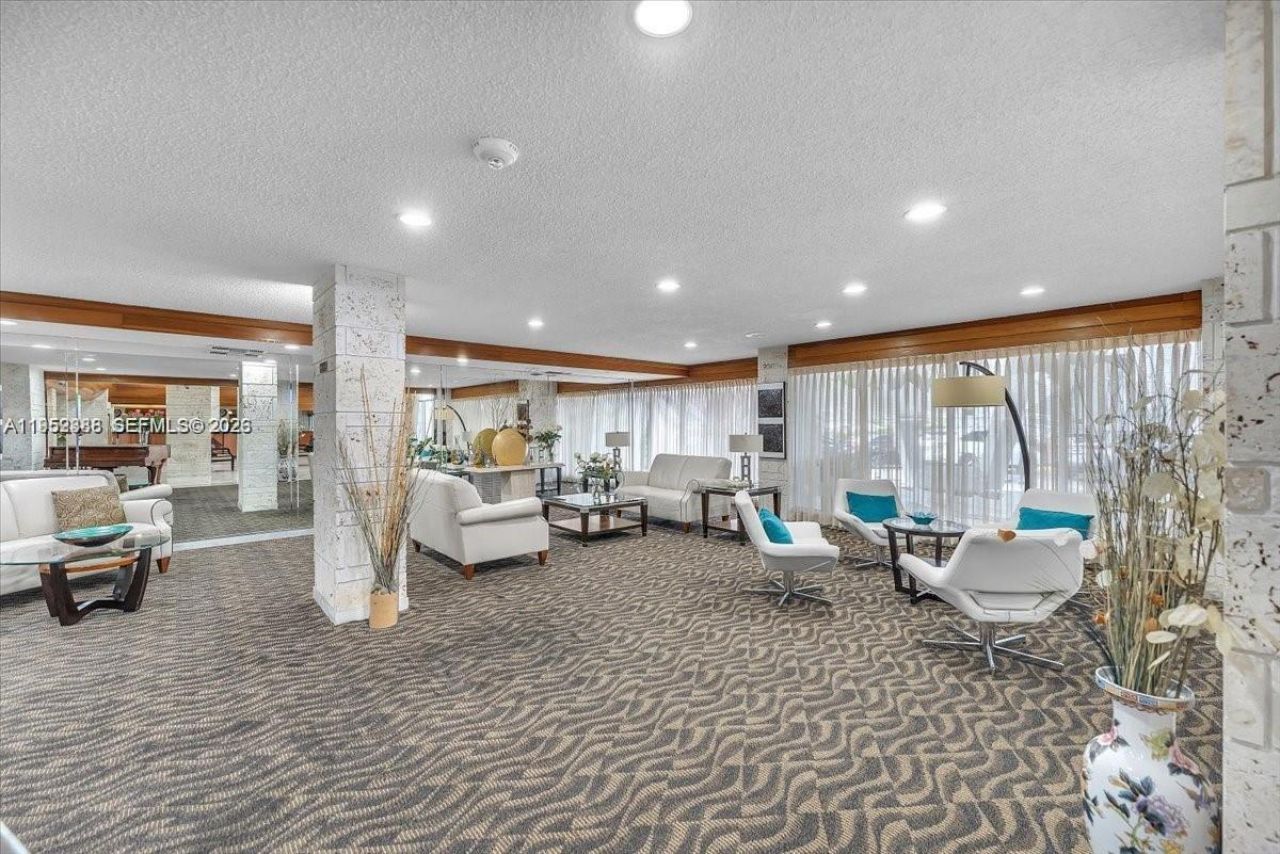 301 174th St, Unit 1018, Sunny Isles Beach, FL 33160 Photo