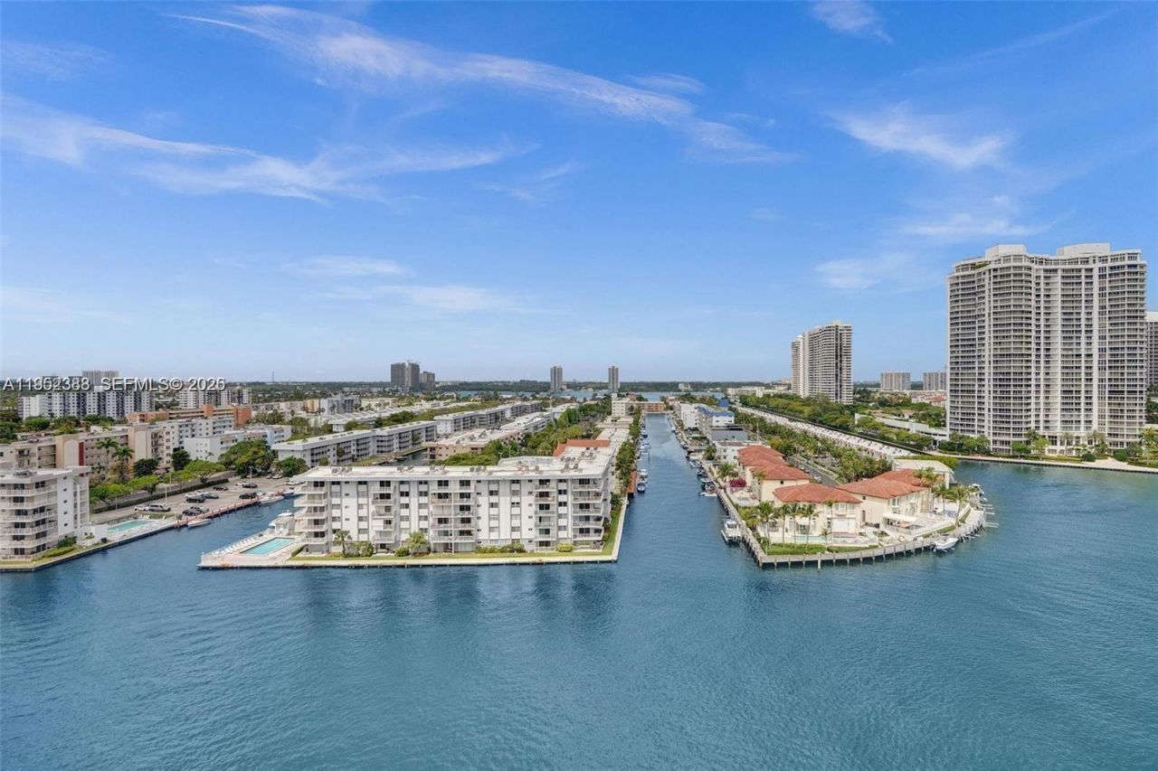 301 174th St, Unit 1018, Sunny Isles Beach, FL 33160 Photo