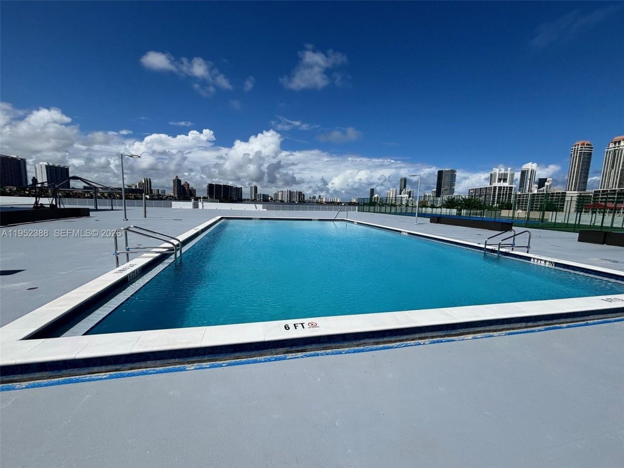 301 174th St, Unit 1018, Sunny Isles Beach, FL 33160 Photo