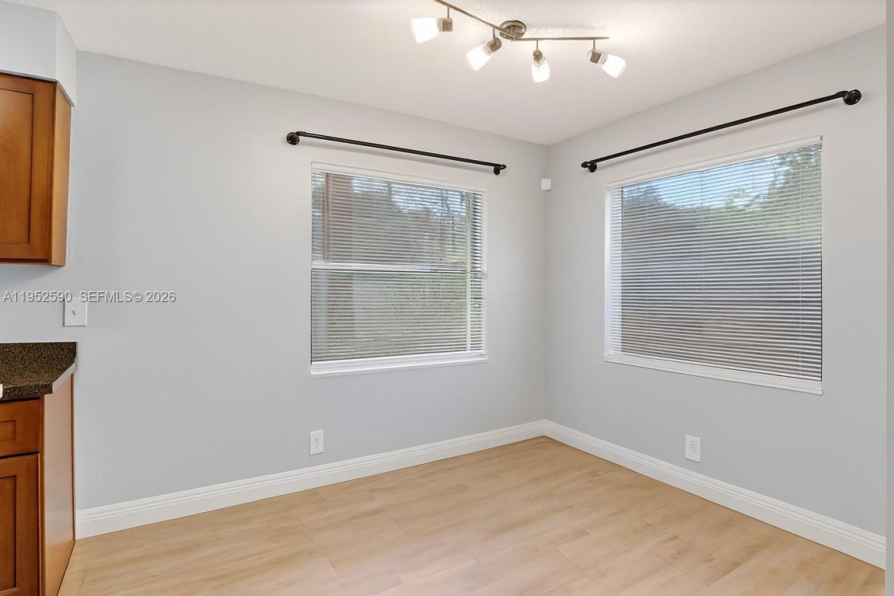 9999 Summerbreeze Dr, Unit 401, Sunrise, FL 33322 Photo