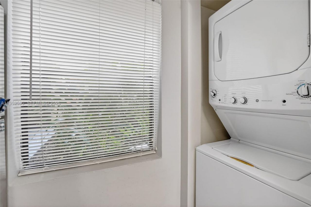 9999 Summerbreeze Dr, Unit 401, Sunrise, FL 33322 Photo