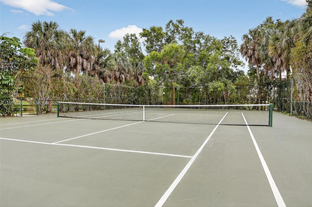 9999 Summerbreeze Dr, Unit 401, Sunrise, FL 33322 Photo