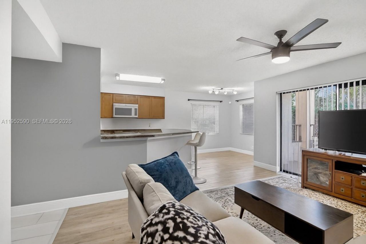 9999 Summerbreeze Dr, Unit 401, Sunrise, FL 33322 Photo