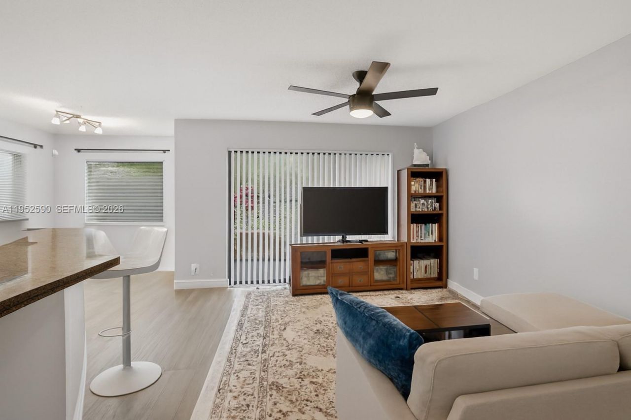 9999 Summerbreeze Dr, Unit 401, Sunrise, FL 33322 Photo