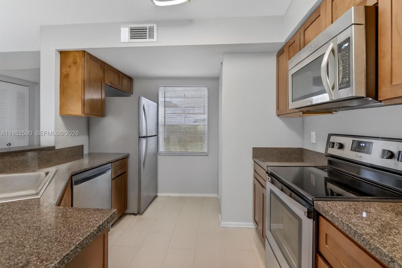 9999 Summerbreeze Dr, Unit 401, Sunrise, FL 33322 Photo