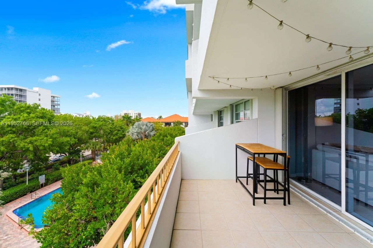 155 Ocean Lane Dr, Unit 407, Key Biscayne, FL 33149 Photo