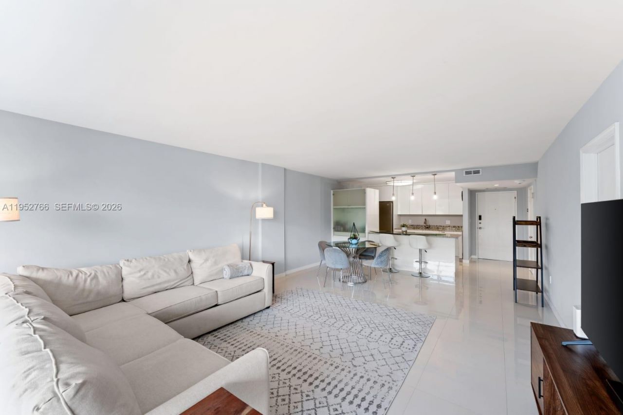 155 Ocean Lane Dr, Unit 407, Key Biscayne, FL 33149 Photo