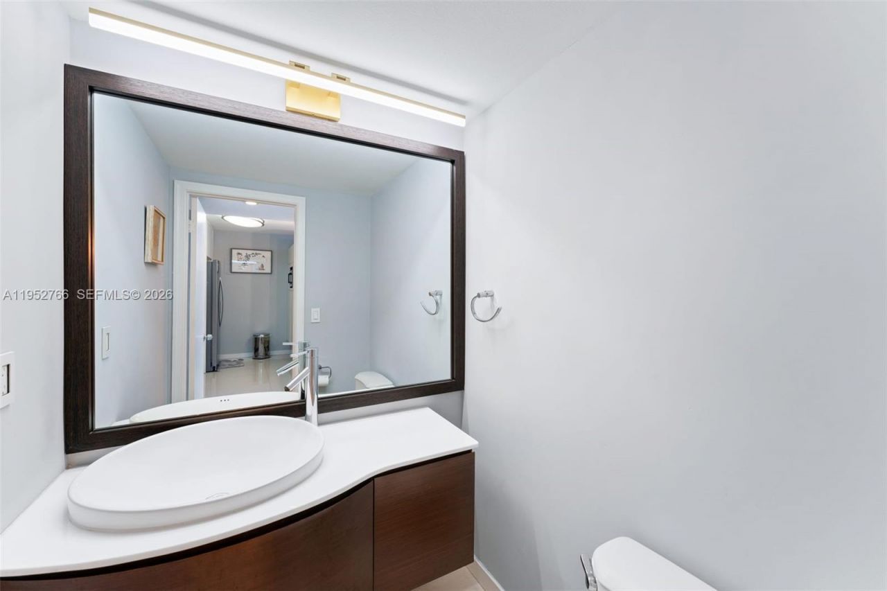 155 Ocean Lane Dr, Unit 407, Key Biscayne, FL 33149 Photo