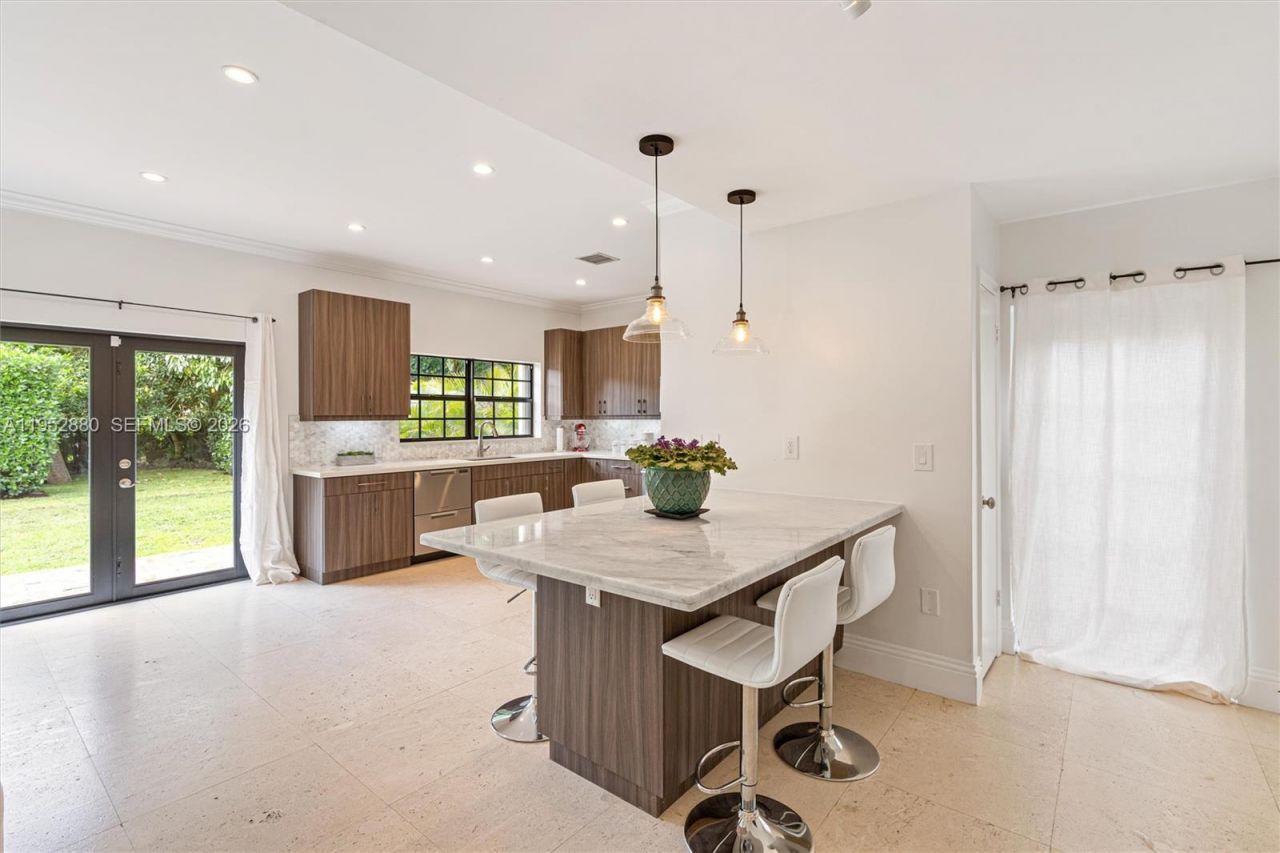 1329 Obispo Avenue, Coral Gables, FL 33134 Photo