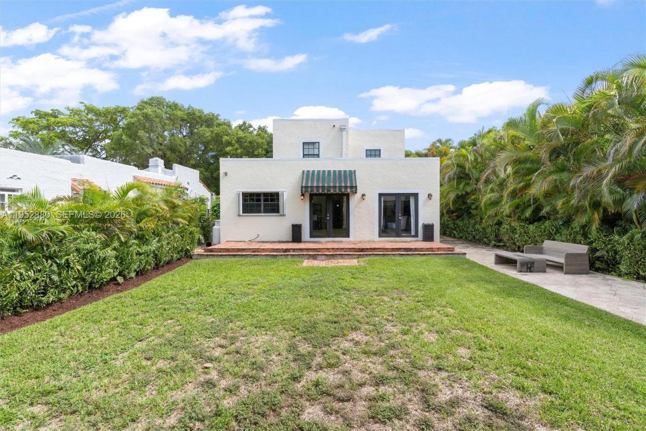 1329 Obispo Avenue, Coral Gables, FL 33134 Photo