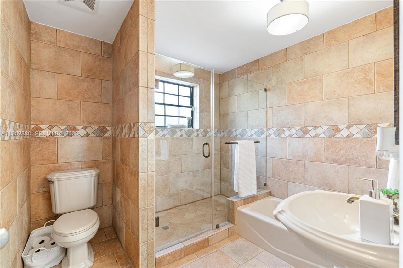 1329 Obispo Avenue, Coral Gables, FL 33134 Photo