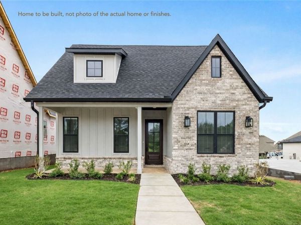 4010 W West Drive, Rogers, AR 72758