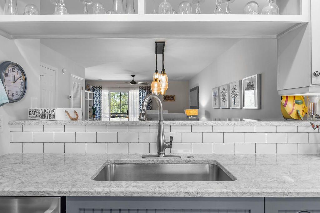 2416 Racquet Club Drive Photo 11