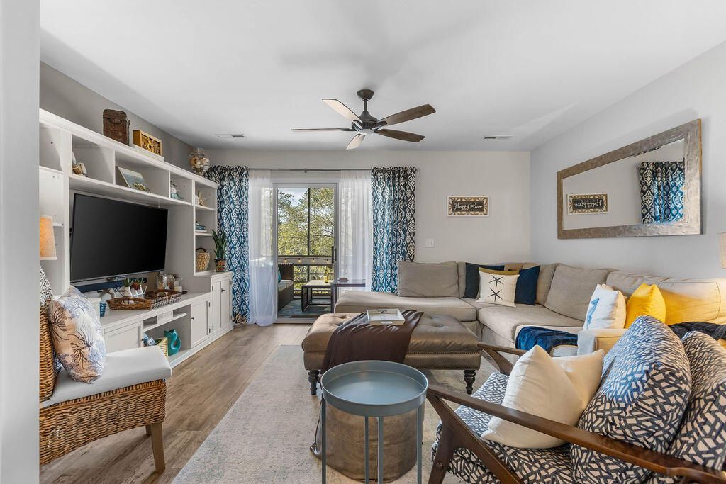 2416 Racquet Club Drive Photo 15