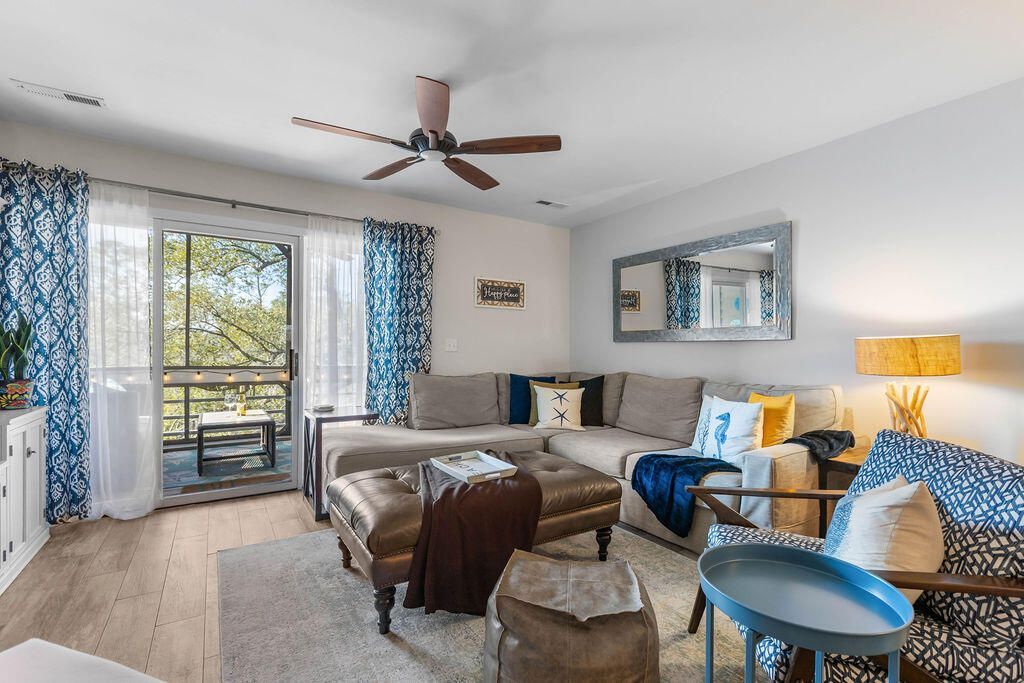 2416 Racquet Club Drive Photo 16