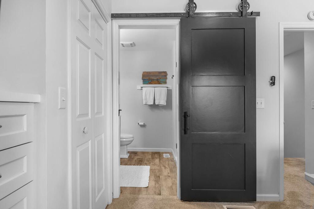 2416 Racquet Club Drive Photo 33