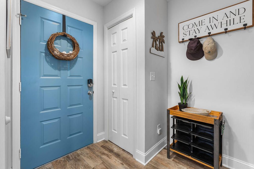 2416 Racquet Club Drive Photo 6