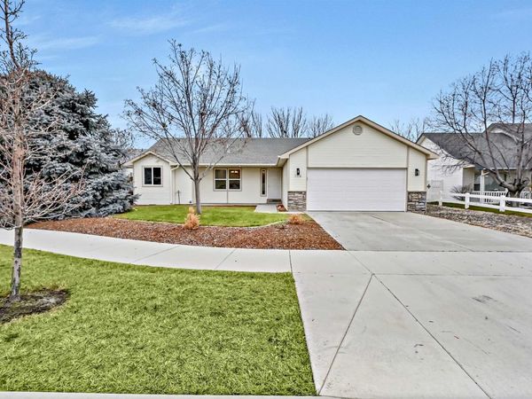 366 W Harris, Meridian, ID 83642