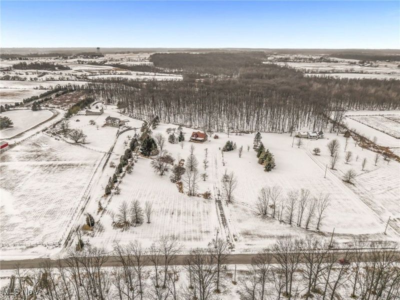 8282 River Corners Road, Homerville, OH 44235 Photo 33