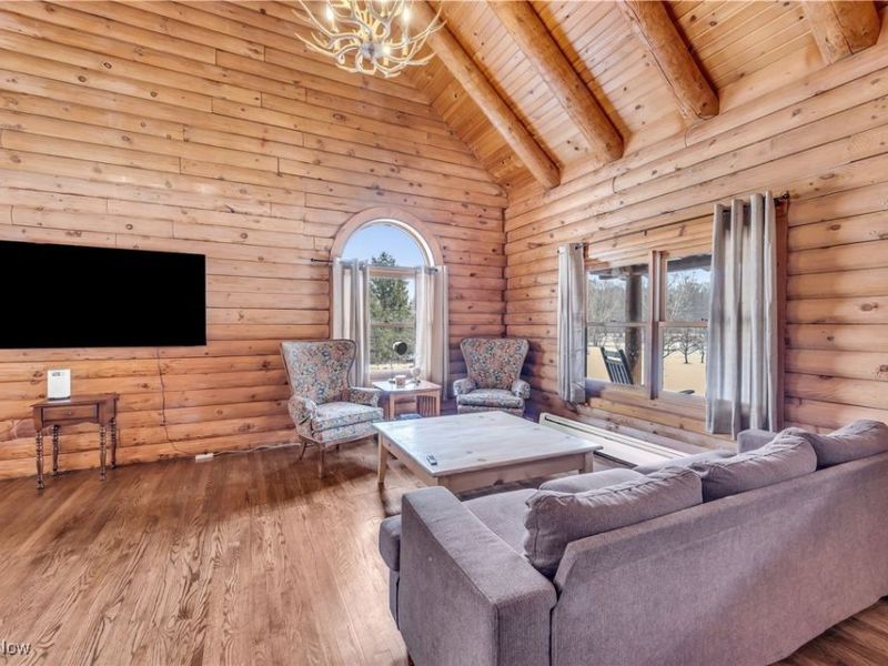 8282 River Corners Road, Homerville, OH 44235 Photo 5