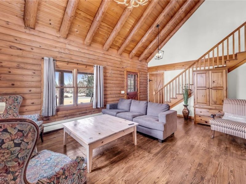 8282 River Corners Road, Homerville, OH 44235 Photo 6