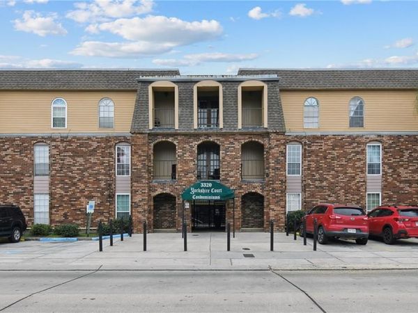 3320 N ARNOULT Road, Unit 114, Metairie, LA 70002