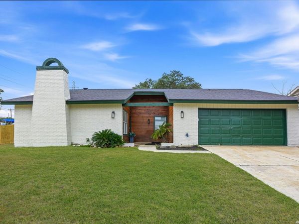 13403 Centerbrook, Universal City, TX 78148