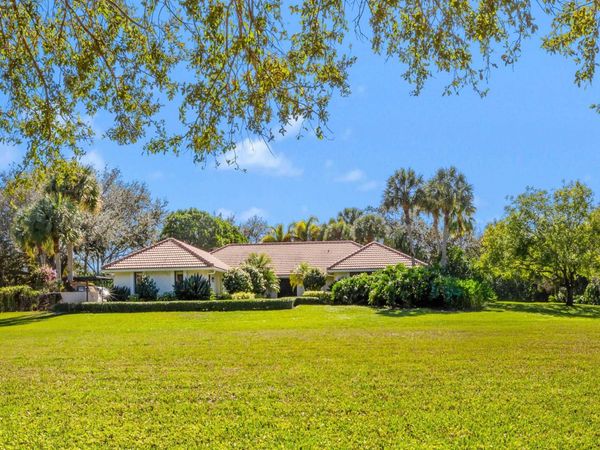 15262 Natures Point Lane, Wellington, FL 33414