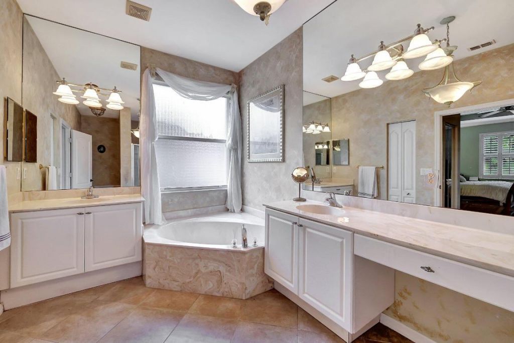 9630 SW Flowermound Circle, Port Saint Lucie, FL 34953 Photo