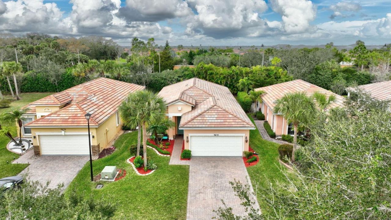 9630 SW Flowermound Circle, Port Saint Lucie, FL 34953 Photo