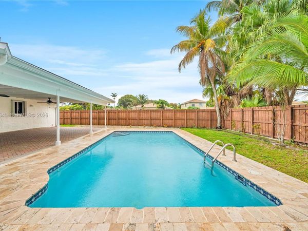 15930 SW 90th Ave , Palmetto Bay, FL 33157