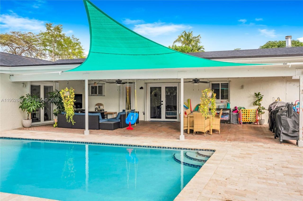 15930 SW 90th Ave , Palmetto Bay, FL 33157 Photo