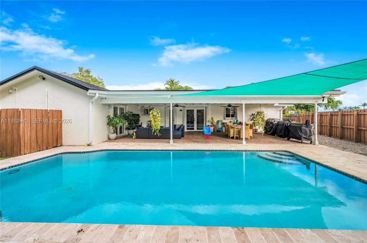 15930 SW 90th Ave , Palmetto Bay, FL 33157 Photo