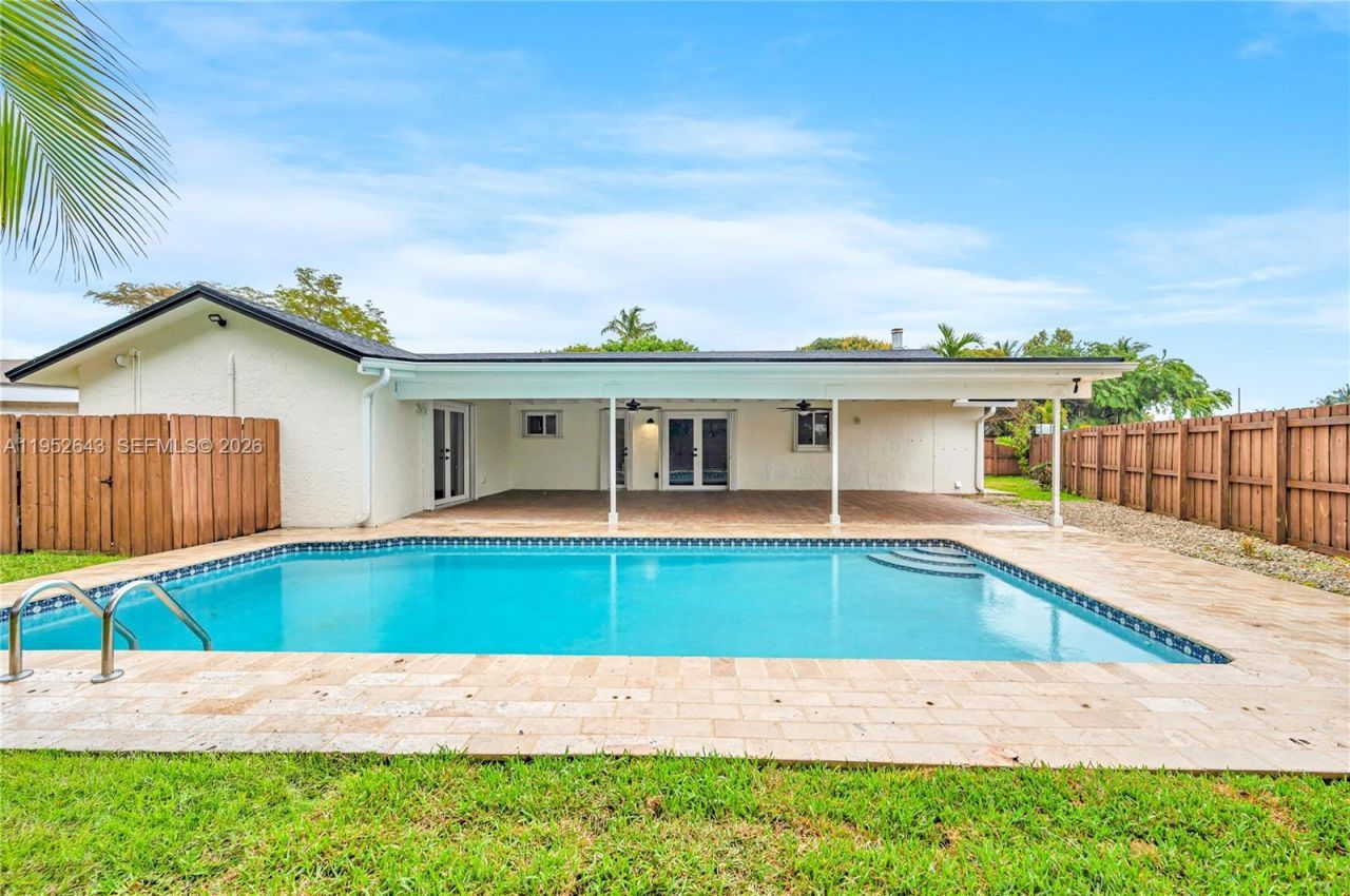 15930 SW 90th Ave , Palmetto Bay, FL 33157 Photo