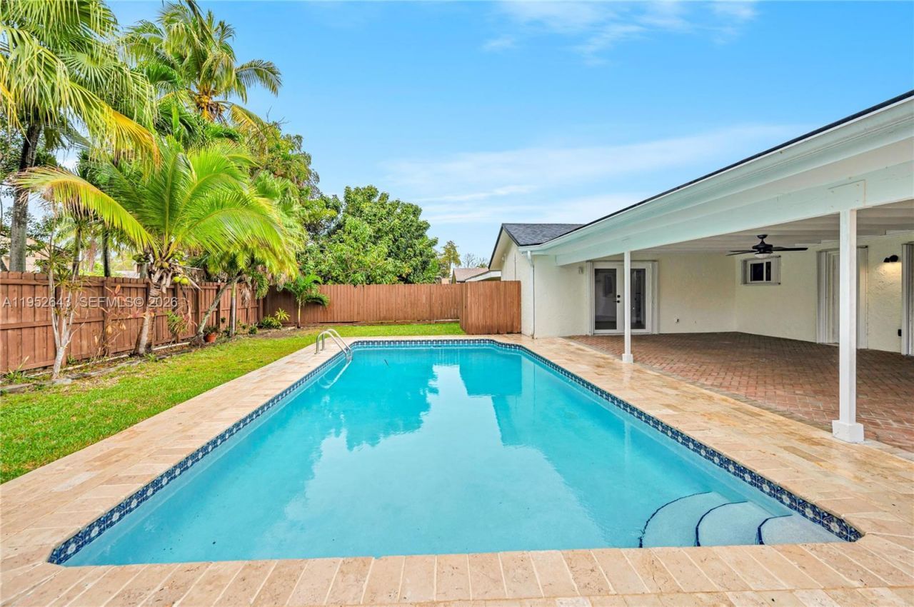 15930 SW 90th Ave , Palmetto Bay, FL 33157 Photo