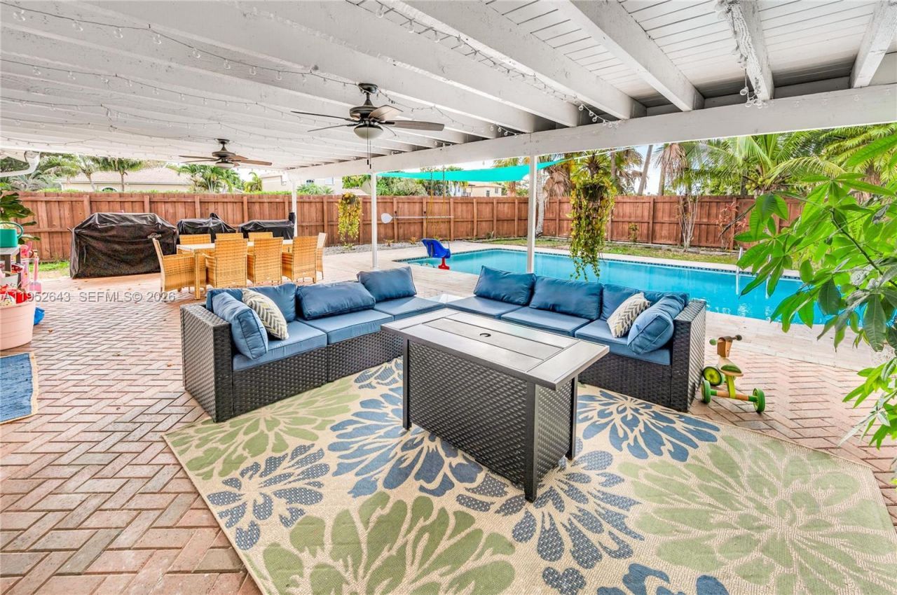 15930 SW 90th Ave , Palmetto Bay, FL 33157 Photo