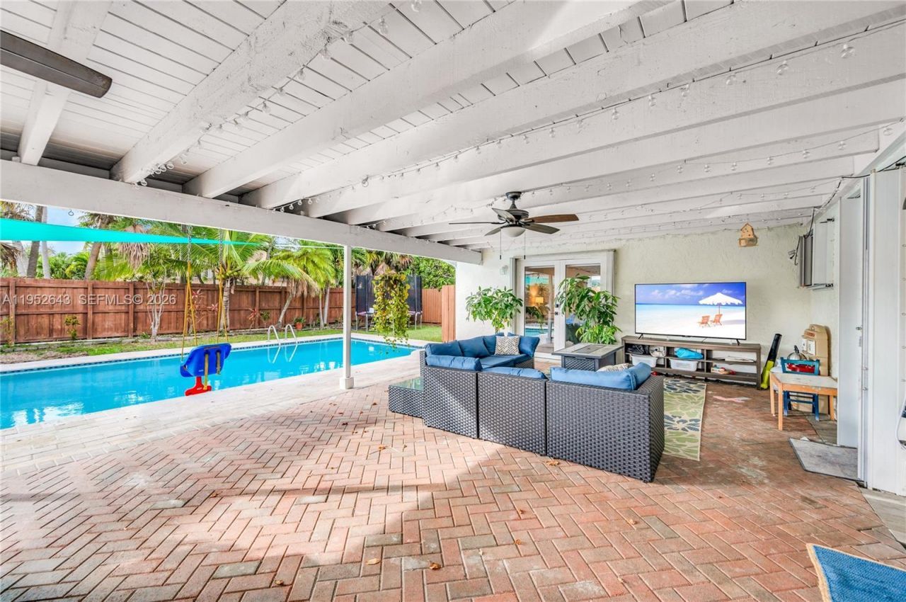 15930 SW 90th Ave , Palmetto Bay, FL 33157 Photo