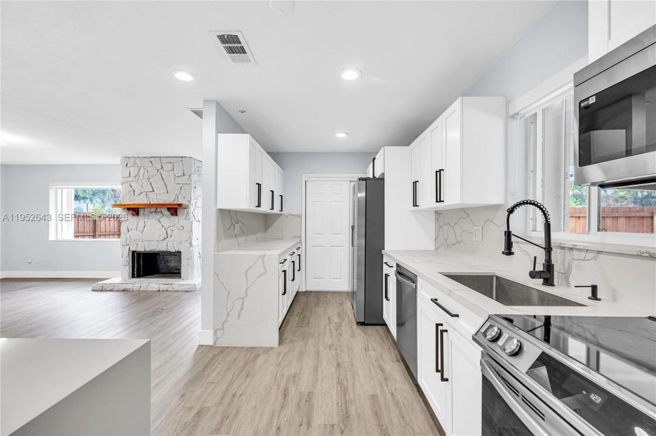 15930 SW 90th Ave , Palmetto Bay, FL 33157 Photo