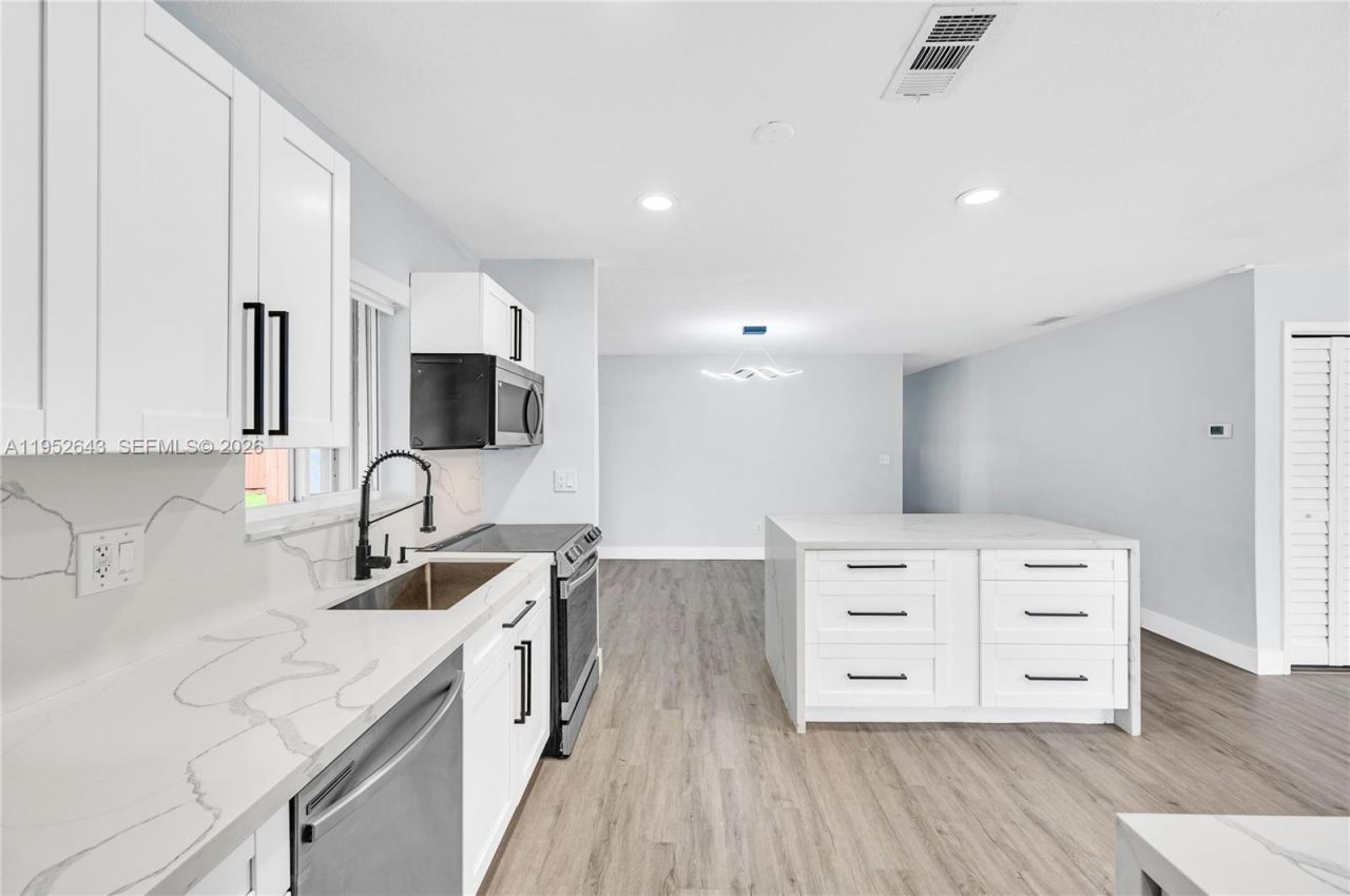 15930 SW 90th Ave , Palmetto Bay, FL 33157 Photo