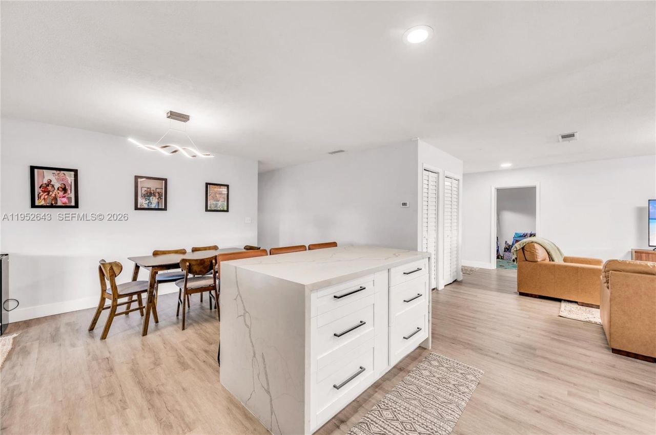 15930 SW 90th Ave , Palmetto Bay, FL 33157 Photo