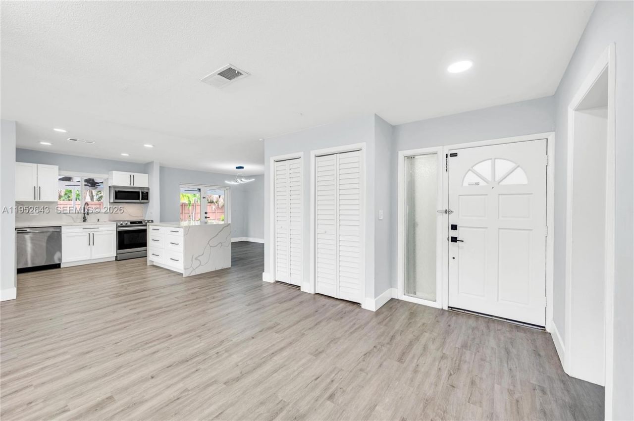 15930 SW 90th Ave , Palmetto Bay, FL 33157 Photo