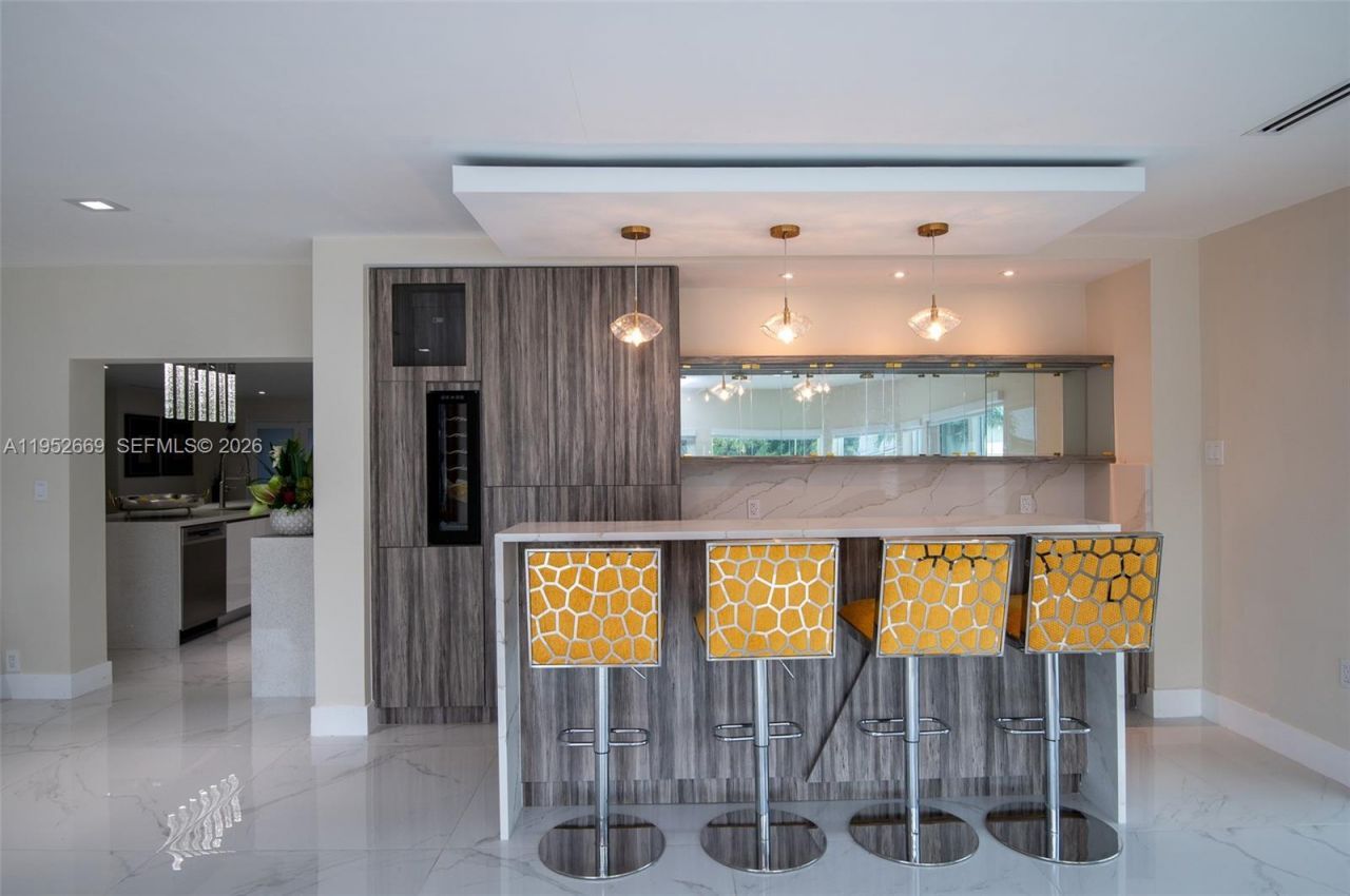 1250 NE 82nd St, Miami, FL 33138 Photo