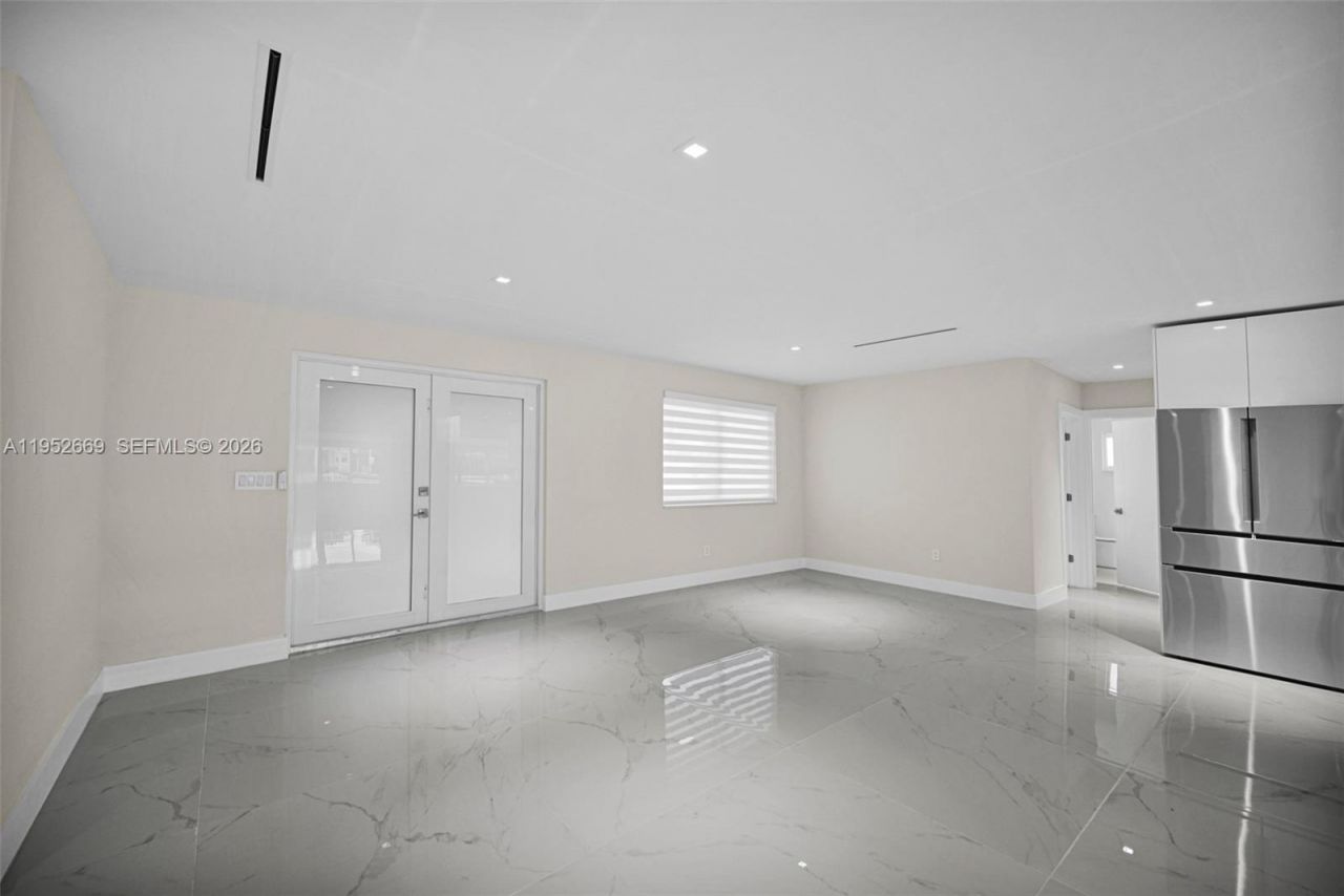 1250 NE 82nd St, Miami, FL 33138 Photo